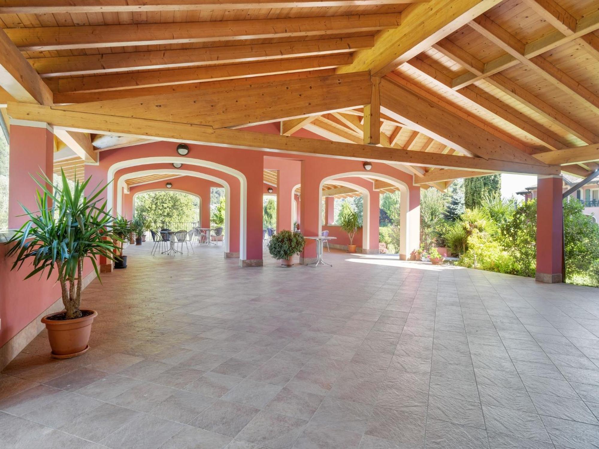 Spacious Apartment In Idro With Shared Pool Crone Esterno foto