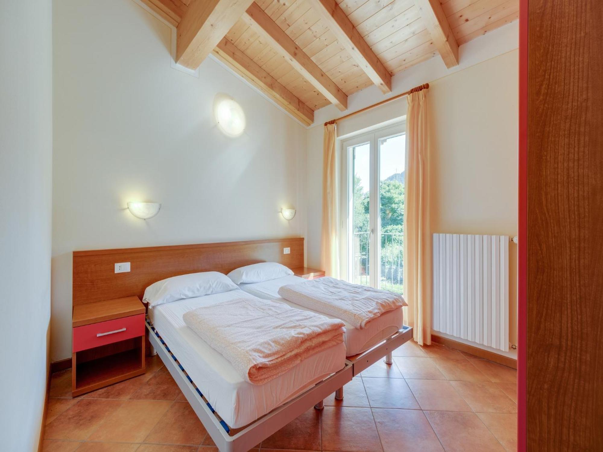 Spacious Apartment In Idro With Shared Pool Crone Esterno foto